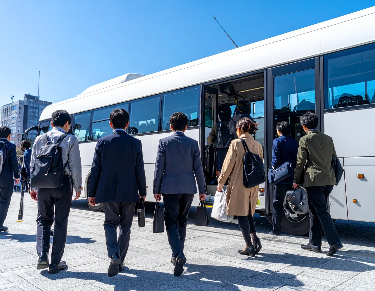 社員旅行の貸切バス、当日はどう進む?集合から解散までの流れ