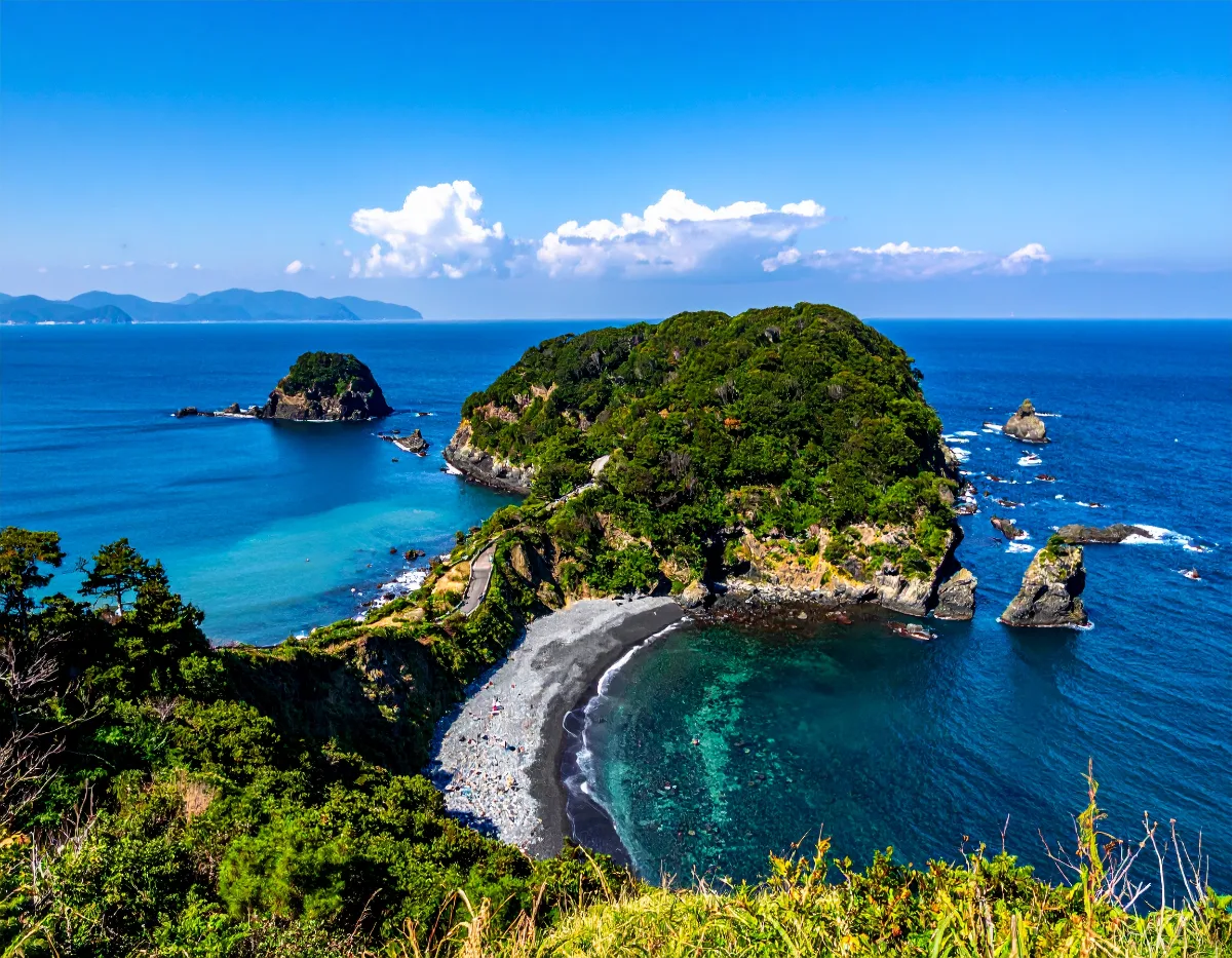 A Private Bus Makes Hakone Easy from Tokyo