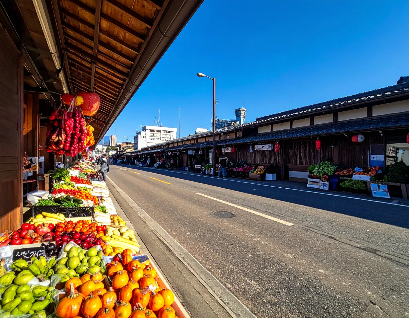 Cruise Port Group Day Tour: Osaka Shore Excursion by Bus from Kobe or Yokohama